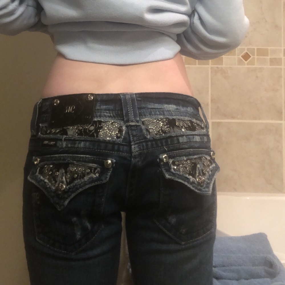 Size 27 Miss Me jeans